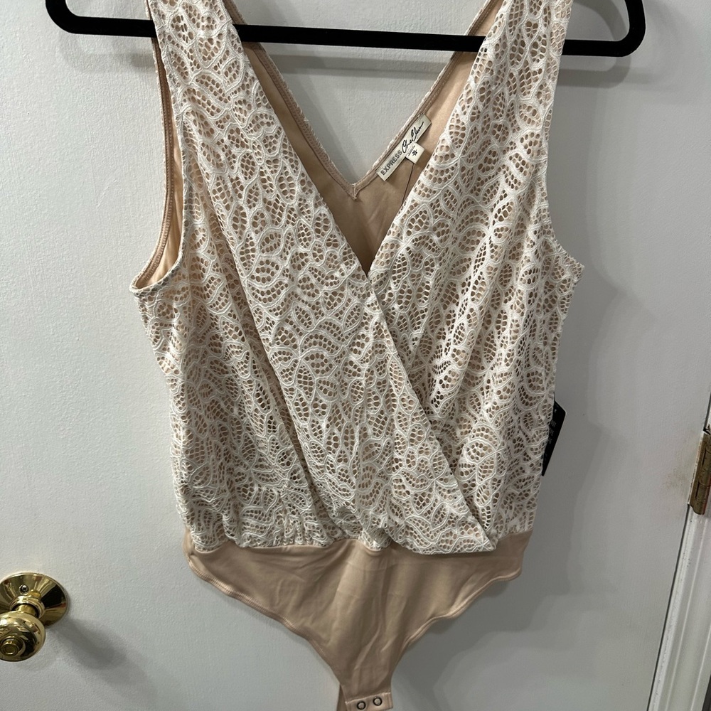 Express Lace Bodysuit in Cream and Tan